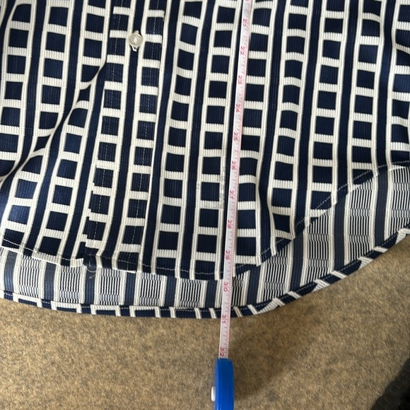 Vintage Men’s 1970’s geometric dress shirt - Picture 10 of 12